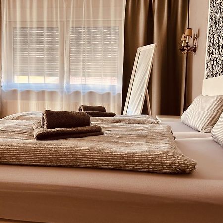 Casa Rehse I Stilvolles Apartment I 24H-Self-Check-In I Kostenlos Parken & Wlan I 55-Zoll-Smart&Kabel-Tv I Oepnv แอร์ฟวร์ท ภายนอก รูปภาพ