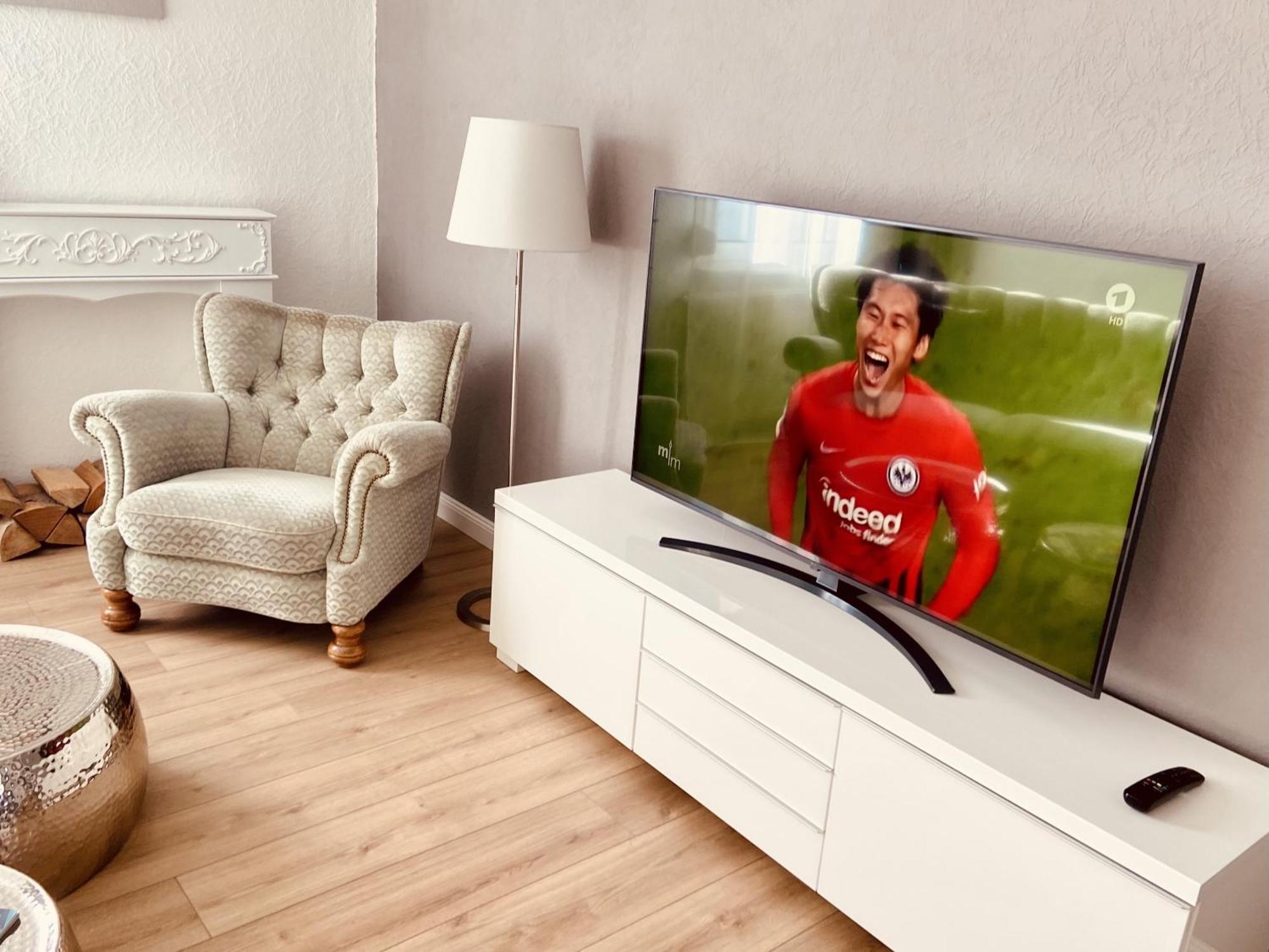 Casa Rehse I Stilvolles Apartment I 24H-Self-Check-In I Kostenlos Parken & Wlan I 55-Zoll-Smart&Kabel-Tv I Oepnv แอร์ฟวร์ท ภายนอก รูปภาพ